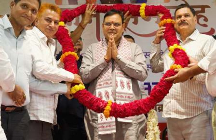 मुख्यमंत्री का गुजरात दौरा- विश्वभर में प्रवासी राजस्थानियों ने प्रदेश को किया गौरवान्वित