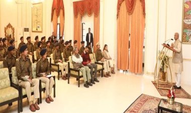 निरंतर सीखने और सेवा भाव के साथ कार्य करने का किया प्रयास : राज्यपाल पटेल