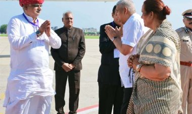 उपराष्ट्रपति जगदीप धनखड़ को यूडीएच मंत्री झाबर सिंह खर्रा ने जयपुर से प्रस्थान पर दी विदाई