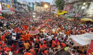 वैदिक मंत्रोच्चार के साथ भगवान श्री महाकाल का नगर भ्रमण