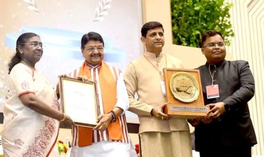 मध्यप्रदेश के आठ शहरों को विभिन्न श्रेणियों में स्वच्छ सर्वेक्षण 2024 पुरस्कारों से नवाजा गया