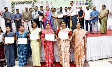 बस्तर को आकांक्षी जिला श्रेणी में मिला राज्य स्तरीय गोल्ड मेडल तोकापाल विकासखंड को मिला कांस्य पदक, CM साय ने दी बधाई