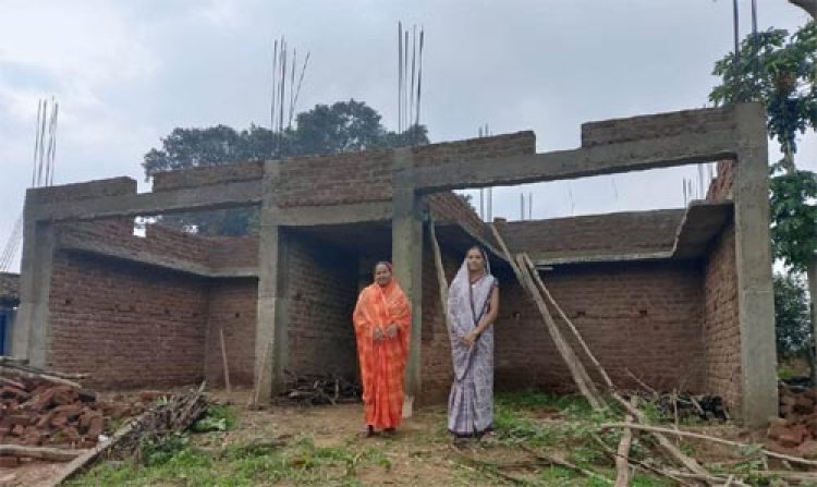 पीएम आवास: सूरजपुर में बन रहे हैं बड़े और सुविधाजनक आवास