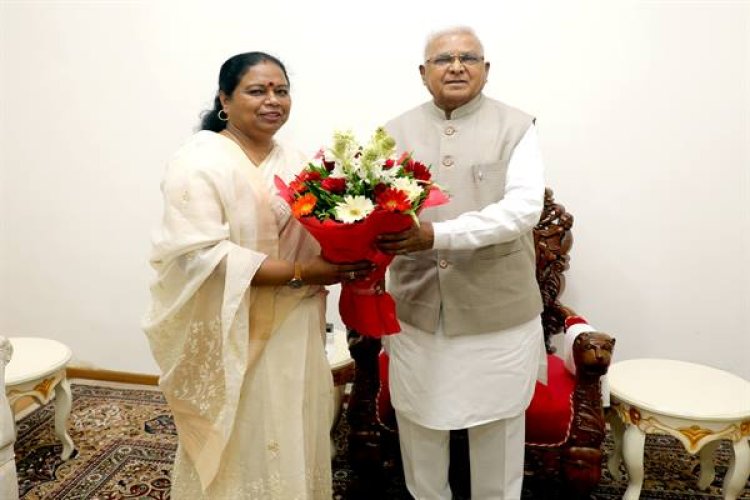 राज्यपाल पटेल ने महापौर मालती राय को दी बधाई