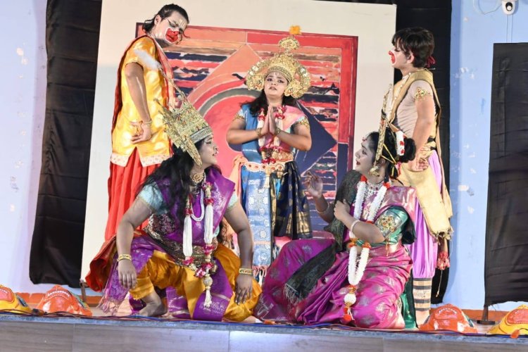 श्रावण मास में जिस प्रकार धरती को मेघराज सिंचित करते हैं आपने यहां के कला प्रेमियों को सिंचित किया - सोमेश मिश्रा