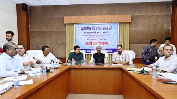 90 प्रतिशत पूर्णता वाली योजनाओं के काम तत्परता से पूर्ण कर जल्द जलापूर्ति शुरू करें: अरुण साव