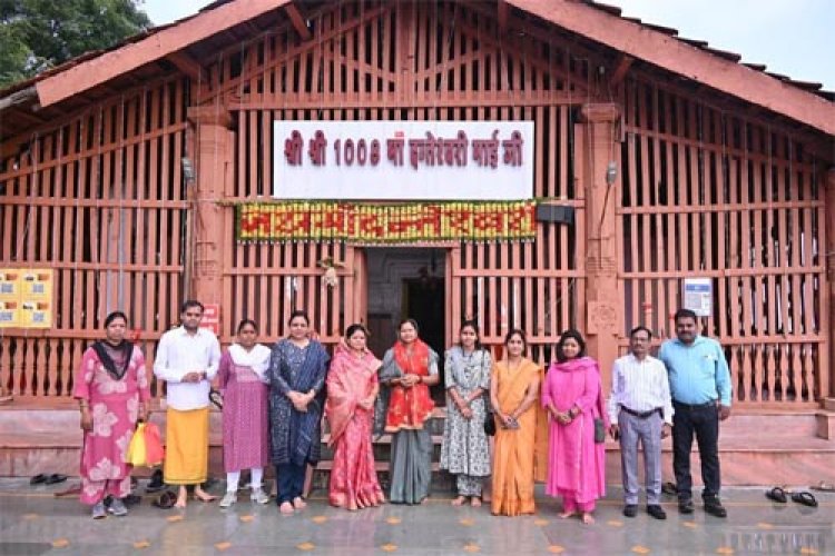 बस्तर प्रवास पर दंतेवाड़ा पहुंची मंत्री लक्ष्मी राजवाड़े, मां दंतेश्वरी के किए दर्शन
