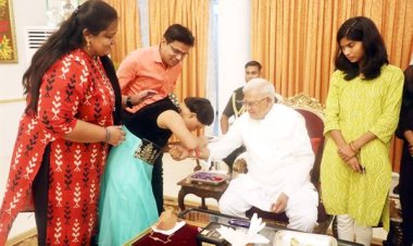 राज्यपाल पटेल को राखी बांधकर राजभवन में मनाया गया रक्षाबंधन पर्व