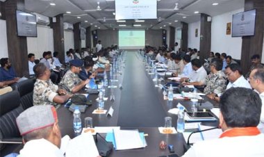 नक्सलवाद के खात्मे के लिए समाज के सभी वर्गों का सहयोग जरूरी: उपमुख्यमंत्री विजय शर्मा