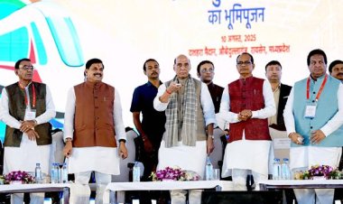 मध्यप्रदेश में हो रहा औद्योगिक विकास भारत को नई औद्योगिक ऊंचाइयों पर ले जाने में होगा सहायक : केन्द्रीय रक्षा मंत्री सिंह