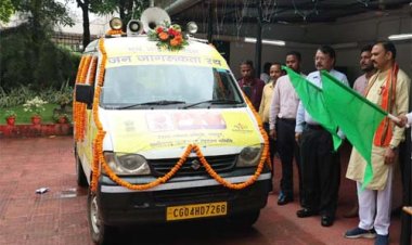 स्वास्थ्य मंत्री श्याम बिहारी जायसवाल ने  एड्स जागरूकता वाहन को हरी झंडी दिखाकर किया रवाना
