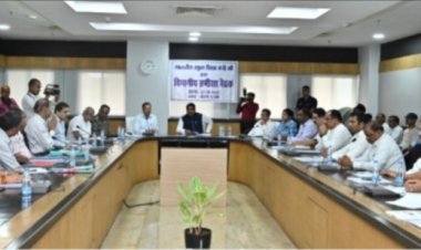 शिक्षा विभाग के अधिकारी शिक्षण कार्य को सर्वोच्च प्राथमिकता दें : गजेन्द्र यादव