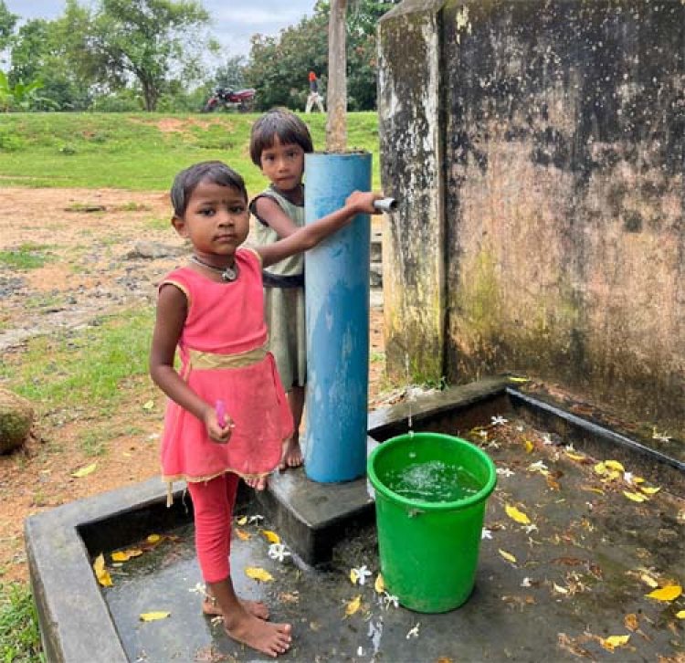 ग्राम सिरियाखोह के शालाओं और आँगनबाड़ी केन्द्र में एफएचटीसी कनेक्शन से शुरू हुई स्वच्छ जल की आपूर्ति