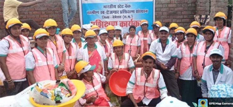 युवा सिख रहे हैं सपनों को साकार करने की कला