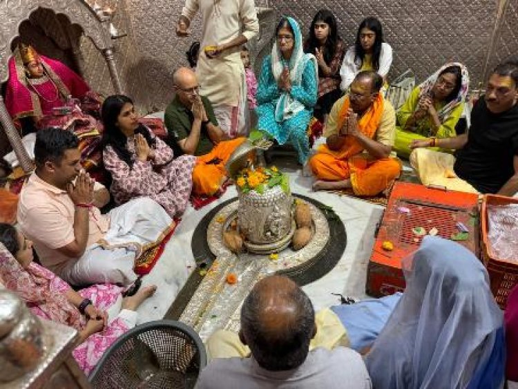 द्वारका स्थित पवित्र नागेश्वर ज्योतिर्लिंग के दर्शन कर देवनानी ने की सबके कल्याण की कामना