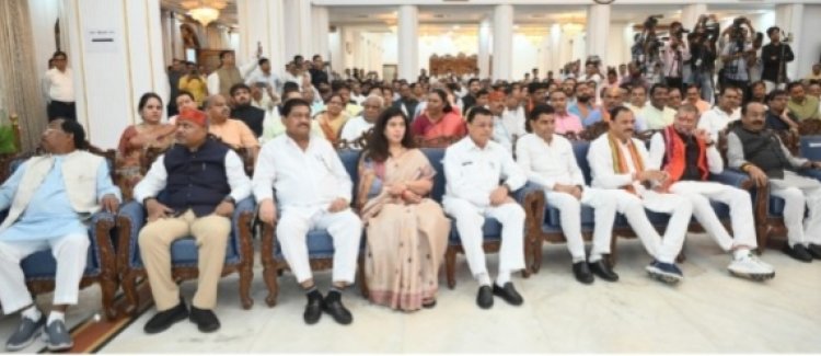 राज्यपाल डेका ने दिलाई तीन मंत्रियों को शपथ