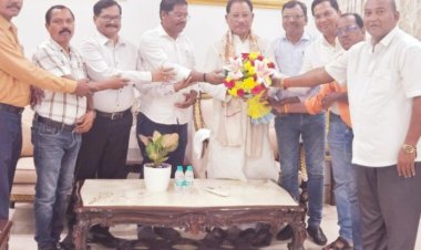 मुख्यमंत्री विष्णु देव साय को कंवर समाज प्रतिनिधिमंडल ने दी बधाई एवं करमा तिहार के लिए आमंत्रण