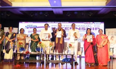 अपने जान की परवाह किए बिना काम करती हैं नर्सेस: स्वास्थ्य मंत्री श्याम बिहारी जायसवाल