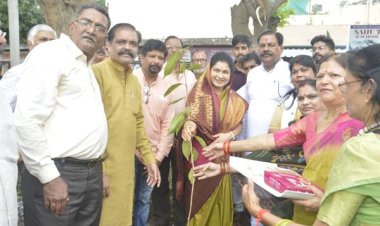 प्रधानमंत्री मोदी ने पूरा जीवन राष्ट्रसेवा में समर्पित कर बढ़ाया गौरव : राज्यमंत्री श्रीमती गौर