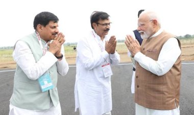 प्रधानमंत्री मोदी को दी गई भावभीनी विदाई