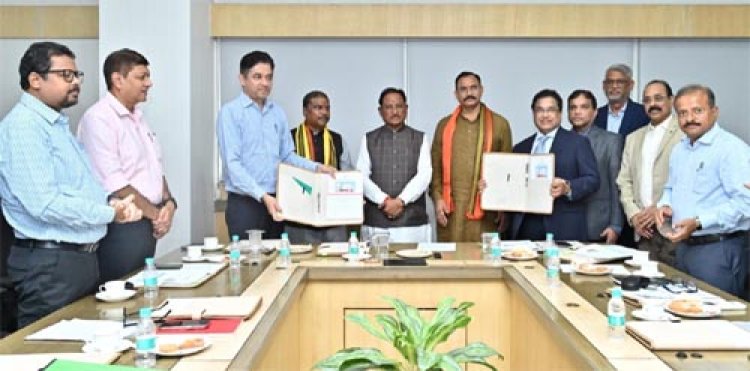 विष्णुदेव साय का संकल्प: आदिवासी अंचलों सहित सभी नागरिकों तक पहुँचे विश्वस्तरीय स्वास्थ्य सुविधा