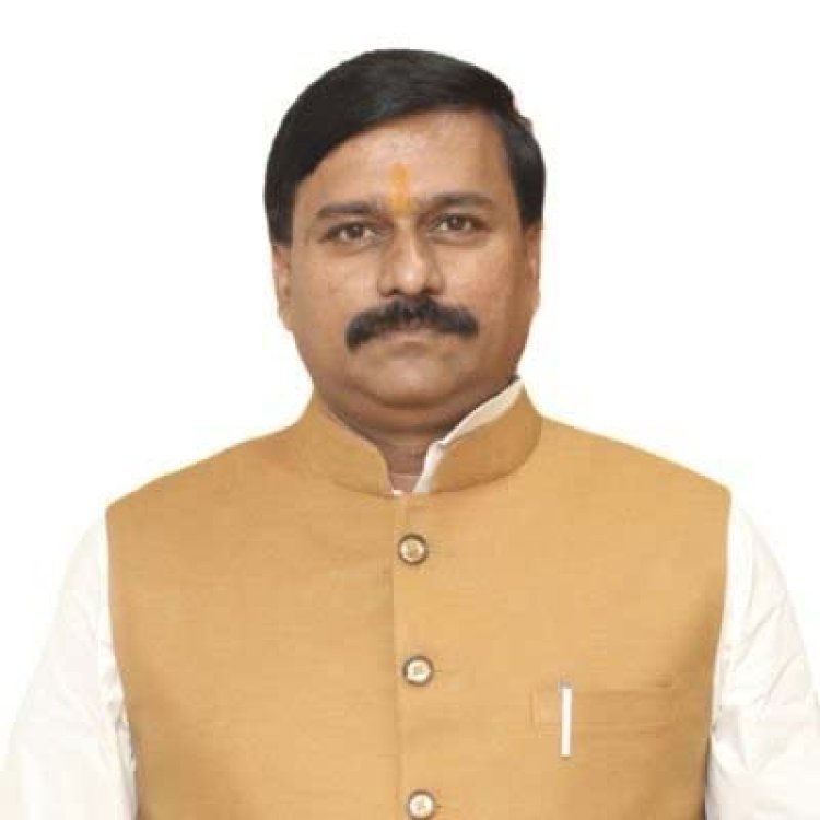 ‘राष्‍ट्र प्रथम हित के संवाहक : प्रधानमंत्री नरेन्द्र मोदी