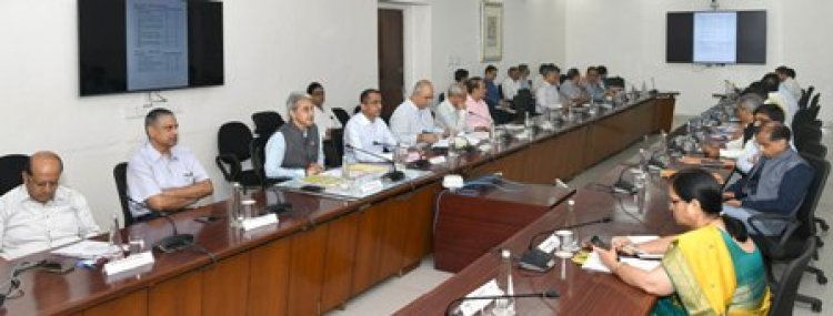 कमेटी ऑफ़ सेक्रेटरीज (सीओएस) की बैठक का आयोजन आमजन के लिए राहत का माध्यम बन रहे ग्रामीण एवं शहरी सेवा शिविर: मुख्य सचिव