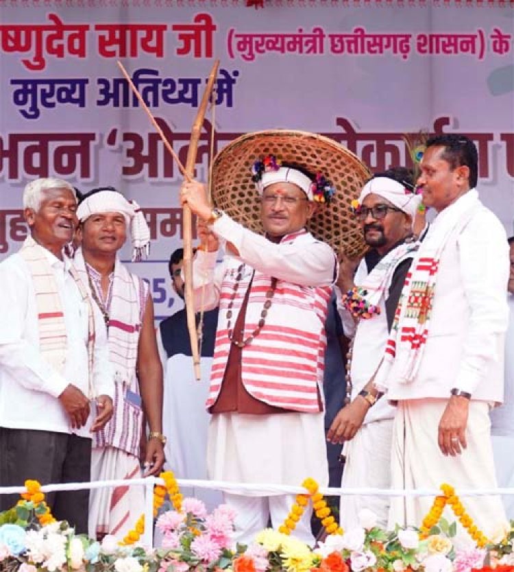 जगदलपुर में धुरवा समाज के संभाग स्तरीय नुआखाई मिलन समारोह एवं नवनिर्मित सामाजिक भवन 