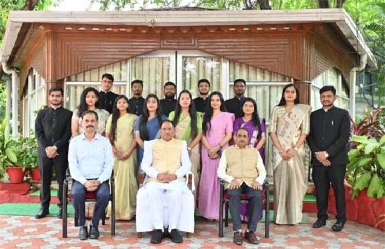 जनता की समस्याओं को हल करने में राज्य प्रशासनिक सेवा के अधिकारियों की है अहम भूमिका: CM साय