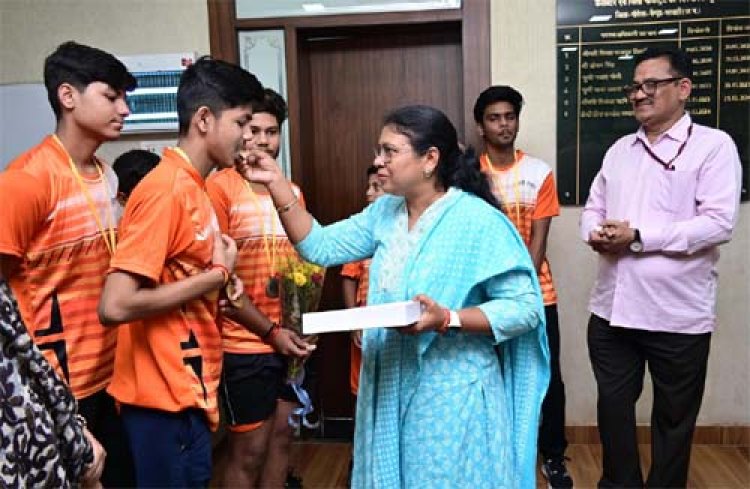 राज्य स्तरीय टेबल टेनिस प्रतियोगिता में गौरेला के खिलाड़ियों का शानदार प्रदर्शन 6 गोल्ड मेडल किया अपने नाम