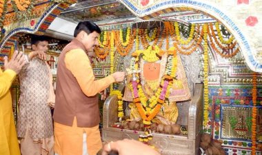 मुख्यमंत्री डॉ. यादव ने की न्यू मार्केट स्थित खेड़ापति हनुमान मंदिर में पूजा-अर्चना