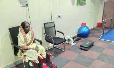 स्वास्थ्य देखभाल केन्द्र में बुजुर्गों को मिलने लगी राहत, फिजियोथेरेपी और पंचकर्म कराने पहुंच रहे हैं मरीज