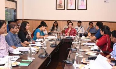 उपमुख्यमंत्री दिया कुमारी ने समीक्षा बैठक में पर्यटन और कला, साहित्य एवं संस्कृति विभाग से जुड़े विभिन्न विकास कार्यों एवं योजनाओं की प्रगति में तेजी लाने के दिए निर्देश