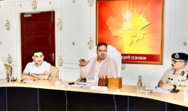 मुख्यमंत्री ने कानून-व्यवस्था की उच्चस्तरीय समीक्षा, कहा -गैंगस्टर्स के विरूद्ध चलाएं विशेष अभियान