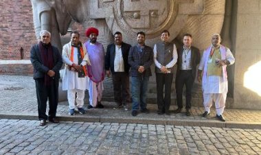 जवाहर सिंह बेढ़म ने मंत्रिपरिषद के साथियों के साथ कार्ल्सबर्ग मुख्यालय का दौरा किया