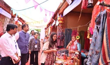 राजीविका द्वारा इंदिरा गांधी पंचायती राज संस्थान परिसर में सुमंगल–दीपावली मेला का आयोजन