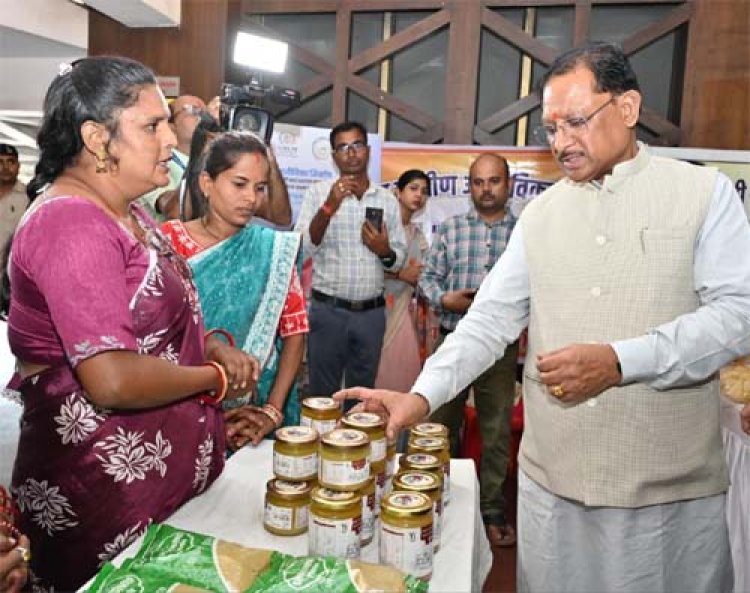छत्तीसगढ़ की दीदियां बनीं आत्मनिर्भरता की ब्रांड एंबेसडर : लखपति दीदियों की सफलता हजारों महिलाओं के लिए बनेगी प्रेरणा: मुख्यमंत्री साय