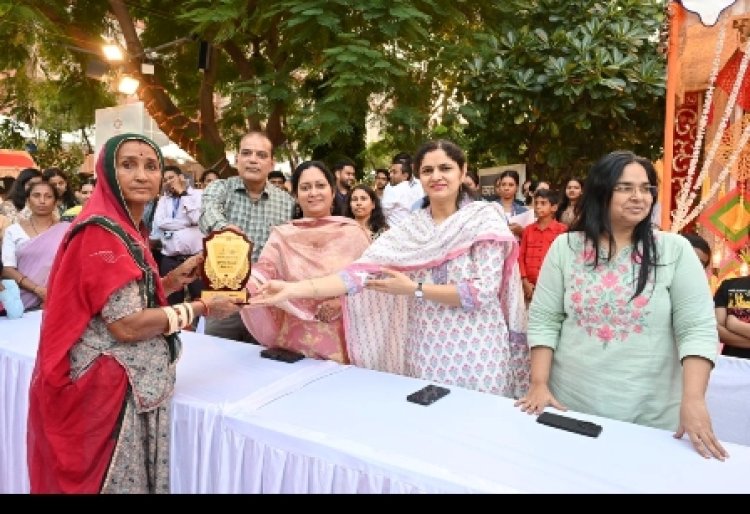 राजीविका द्वारा आयोजित सुमंगल दीपावली मेले का समापन समारोह संपन्न