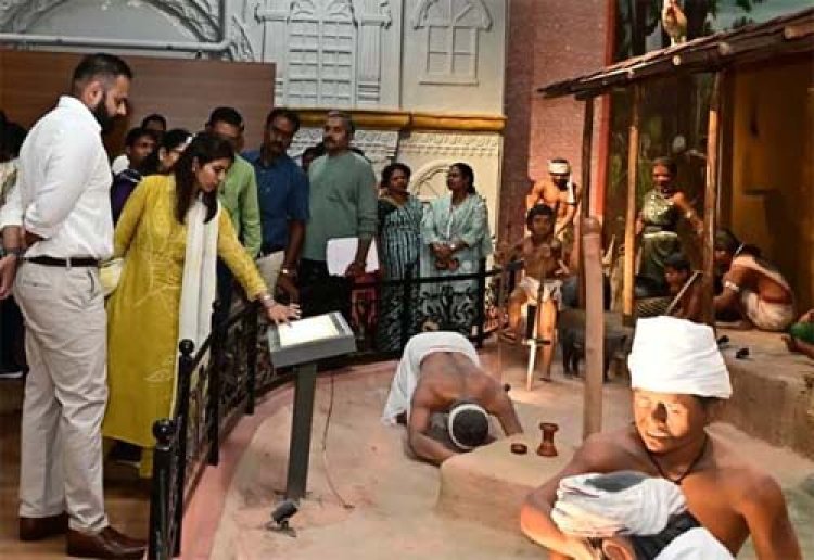केन्द्रीय जनजातीय मंत्रालय के अधिकारियों ने की संग्रहालय की भव्यता और जीवंत प्रस्तुति की सराहना