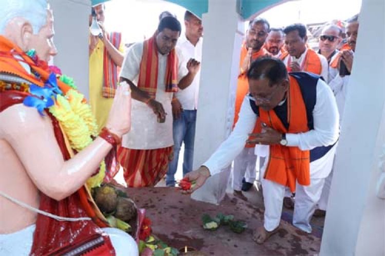 संतों की कृपा और जनता के विश्वास से ही संभव हुआ सुशासन का दीपोत्सव: मुख्यमंत्री विष्णु देव साय