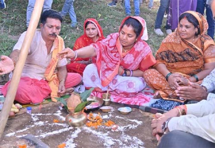 मंत्री लक्ष्मी राजवाड़े ने बैजनाथपुर जलाशय जीर्णोद्धार कार्य का किया भूमिपूजन