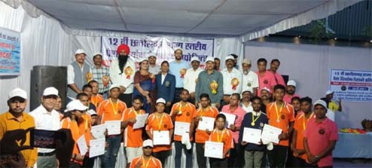 राज्यस्तरीय पैरा दिव्यांग तैराकी प्रतियोगिता में जशपुर खिलाड़ियों ने शानदार प्रदर्शन कर तीन गोल्ड और दो सिल्वर मैडल किए हासिल