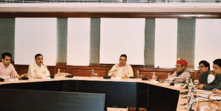 अधिकारी विकास कार्यों को तय समय पर करें पूरा, ऐतिहासिक इमारतों के निर्माण के लिए बने प्रकोष्ठ: मुख्यमंत्री भजनलाल शर्मा