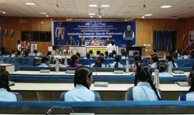 बिरसा मुण्डा की 150वीं जयंती पर लगाई प्रदर्शनी, आयोजित हुई कार्यशाला