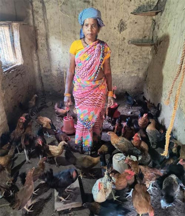 गरीबी को मात देकर आत्मनिर्भर बनी बुटकी