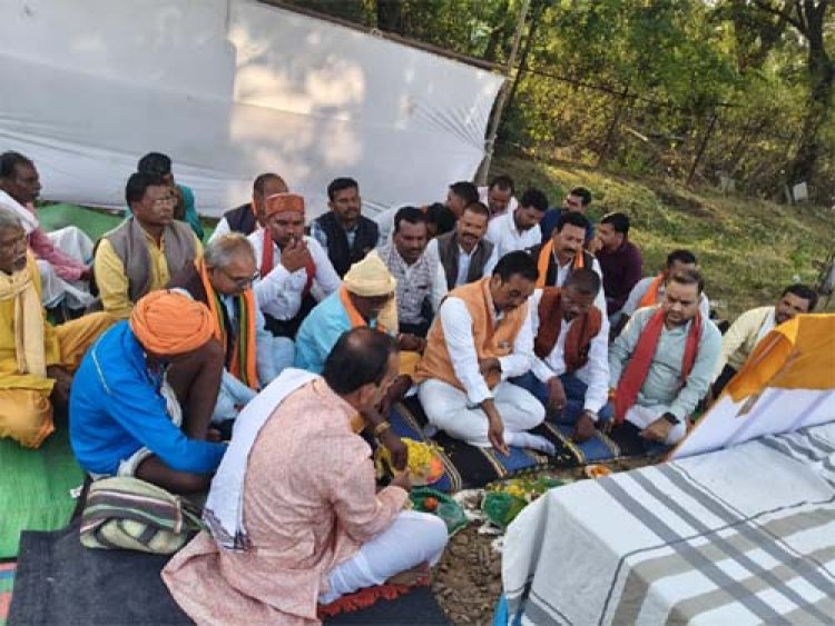 सैगोना में मुख्यमंत्री गौरव पथ योजना के तहत 41.65 लाख रूपए की लागत की सड़क का भूमिपूजन सम्पन्न