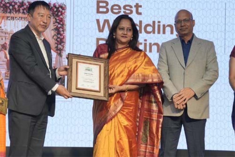 उदयपुर को मिला ‘बेस्ट वेडिंग डेस्टिनेशन’ अवॉर्ड आउटलुक ट्रैवलर अवॉड्र्स 2025 में एक बार फिर चमका राजस्थान