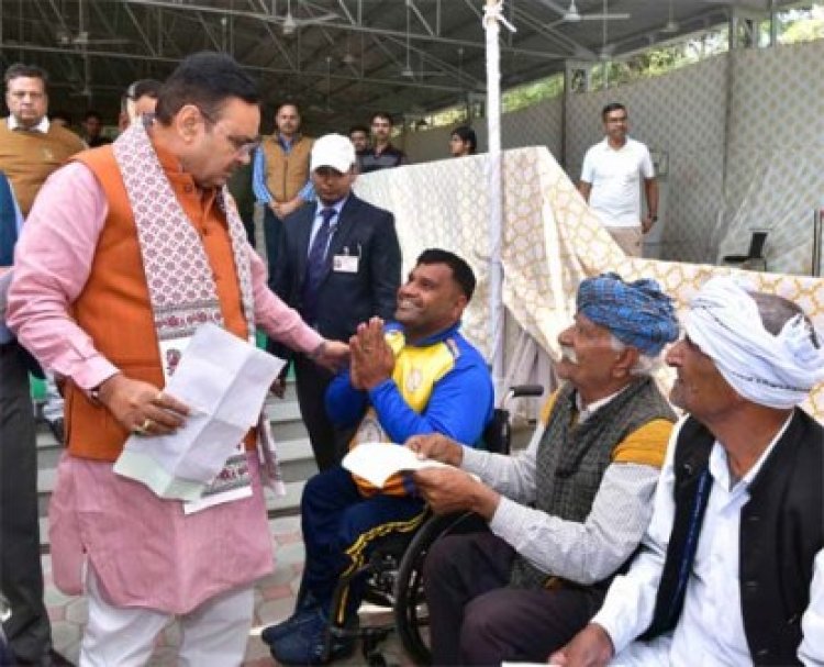 मुख्यमंत्री निवास पर नियमित जनसुनवाई, अन्त्योदय राज्य सरकार की योजनाओं का प्रमुख लक्ष्य