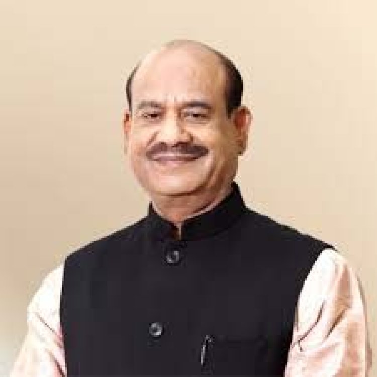 लोकसभा अध्यक्ष ओम बिरला शनिवार को संक्षिप्त प्रवास पर जोधपुर एयरपोर्ट पहुंचे