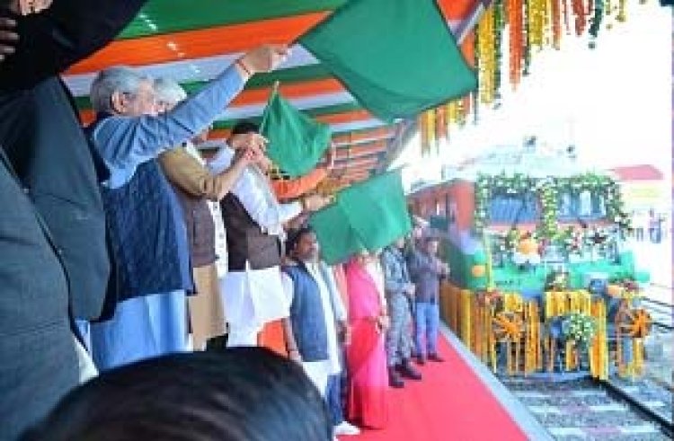 जैसलमेर–दिल्ली के बीच नई रेलसेवा '"स्वर्णनगरी एक्सप्रेस"' का ऐतिहासिक शुभारंभ